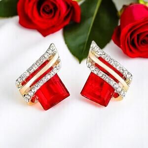 Earrings‎ Elegant Gemstone Red Trimmed in Gold-Tone